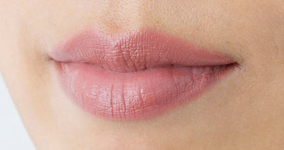 ルアモ　ナチュラルリップカラー　＜ピンクベージュ＞